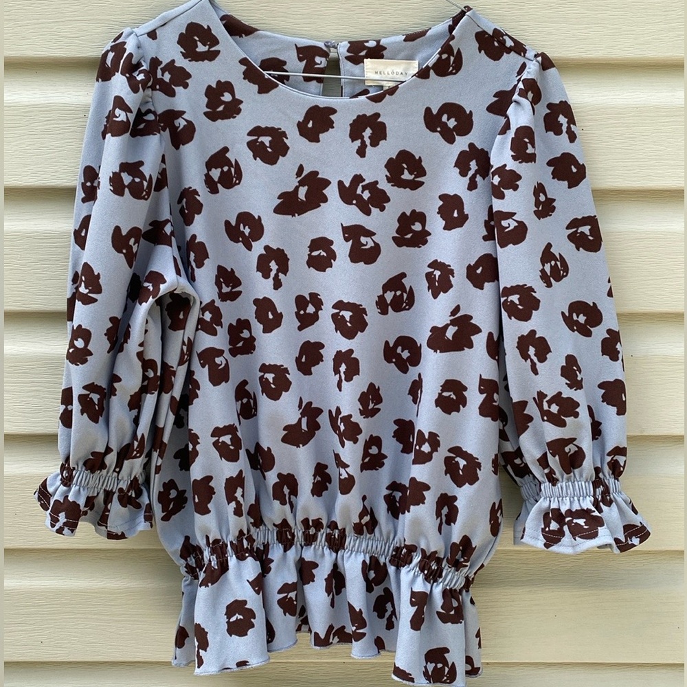 Cheetah print light bluish top
